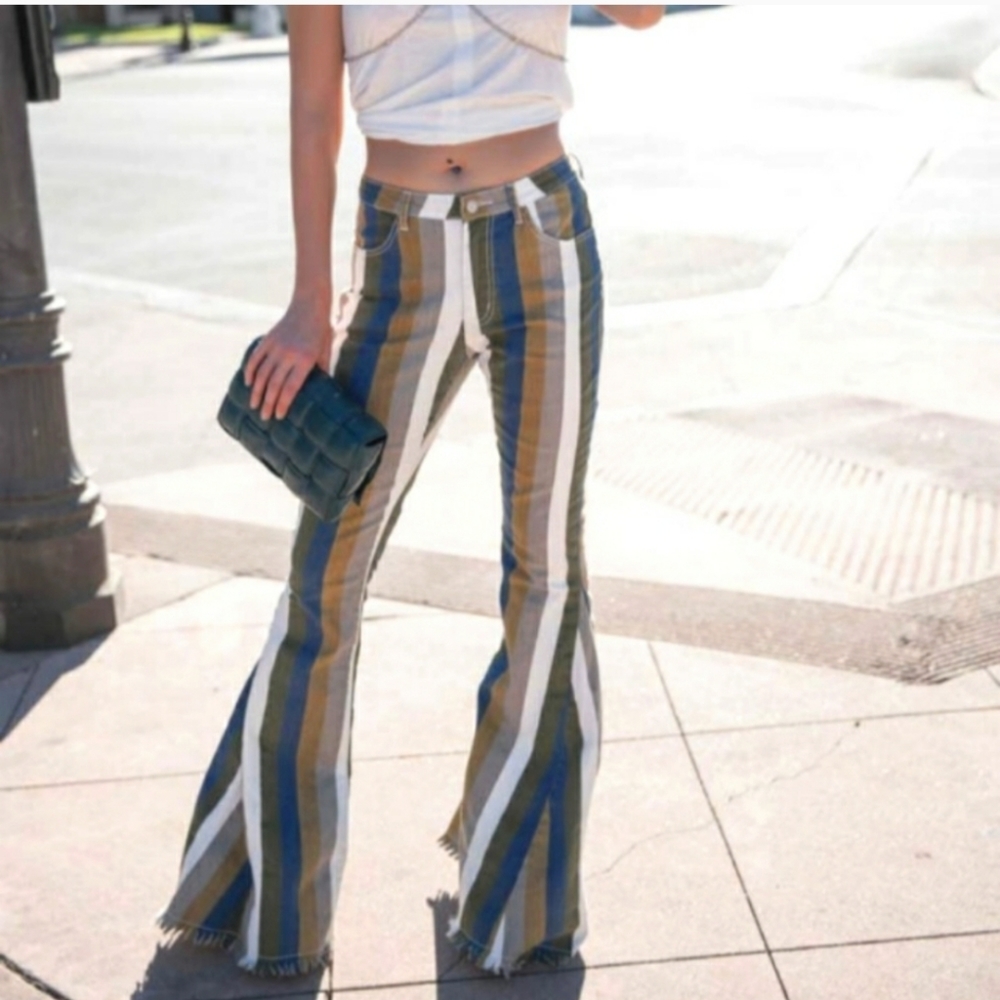 NWT Simone Striped High Rise Denim Bell Bottom Flare Raw Hem Jeans